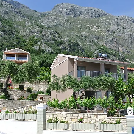 Locanda Barbati Luxury Aparthotel Lägenhetshotell Barbati