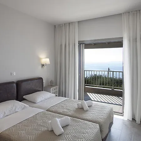 Luxury Apartmanhotel 4*