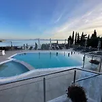شقة فندقية Luxury 4*
