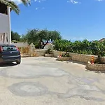 Luxury 4* برباتي