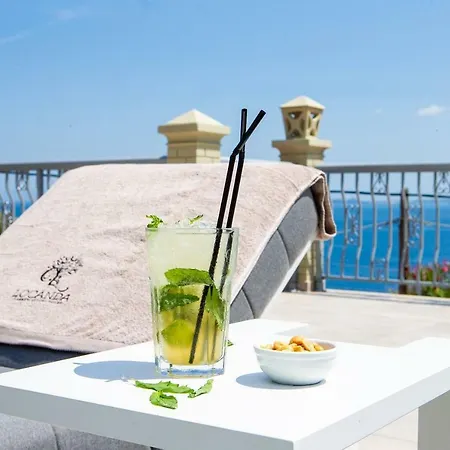 Apart-hotel Luxury 4*
